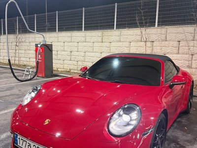 PORSCHE 911 - 9