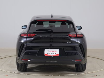 2024 Toyota CROWN SPORT photo 6