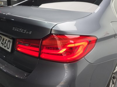 BMW 5 SERIES - 10