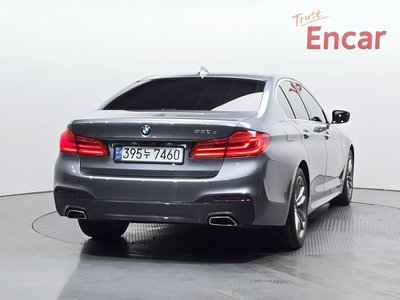 BMW 5 SERIES - 4