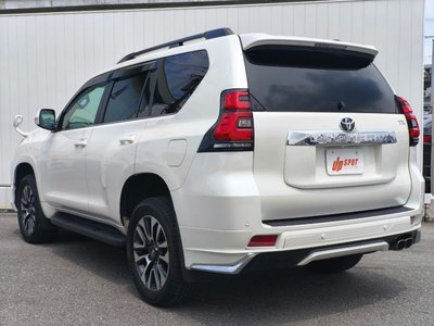 TOYOTA LAND CRUISER PRADO - 3