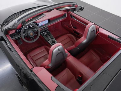 PORSCHE 911 - 9