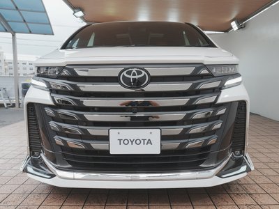 2025 Toyota VELLFIRE photo 9