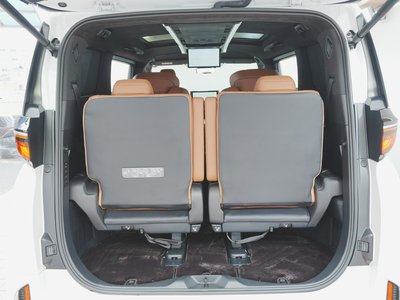 صورة مصغرة 16 لـ 2025 Toyota VELLFIRE