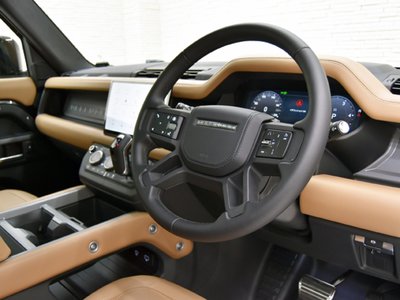2025 LAND Rover DEFENDER — миниатюра 13