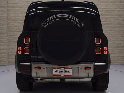LAND ROVER DEFENDER - 8