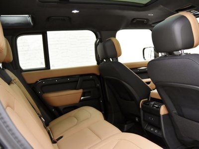 2025 LAND Rover DEFENDER — миниатюра 26