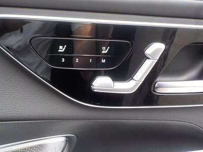 صورة مصغرة 16 لـ 2025 Mercedes-BENZ GLC