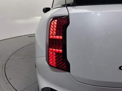 MINI COUNTRYMAN - 10