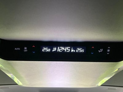 TOYOTA ALPHARD - 7