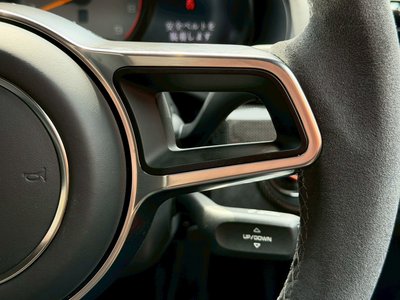 2016 Porsche CAYMAN thumbnail 46