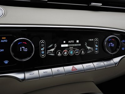 صورة مصغرة 25 لـ 2022 Genesis ELECTRIFIED GV70
