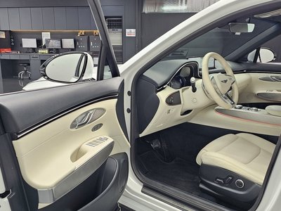 صورة مصغرة 13 لـ 2022 Genesis ELECTRIFIED GV70