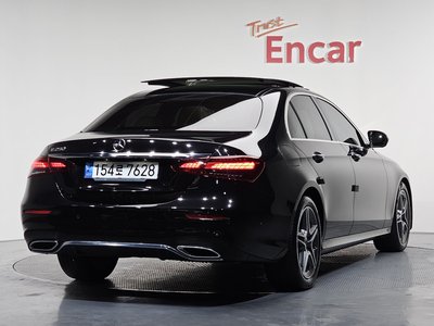 MERCEDES-BENZ E-CLASS - 5