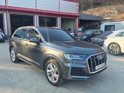 AUDI Q7 - 7