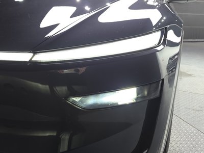 2025 Tesla MODEL Y — фото 9