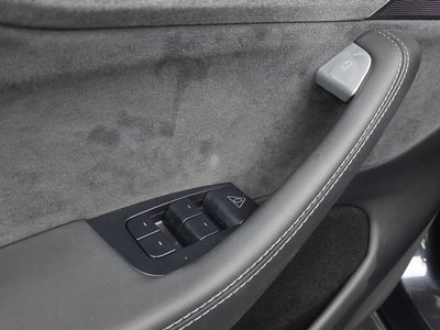 2025 Tesla MODEL Y thumbnail 26