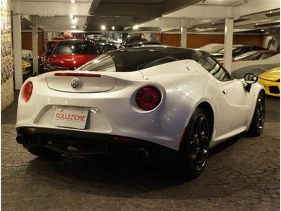 ALFA ROMEO 4C - 2
