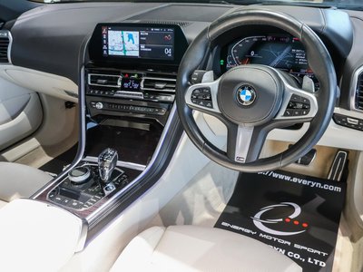 BMW 8 SERIES CABRIOLET - 7