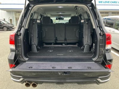 TOYOTA LAND CRUISER 200 - 8