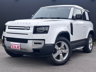 LAND ROVER DEFENDER - 1