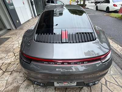 PORSCHE 911 - 8