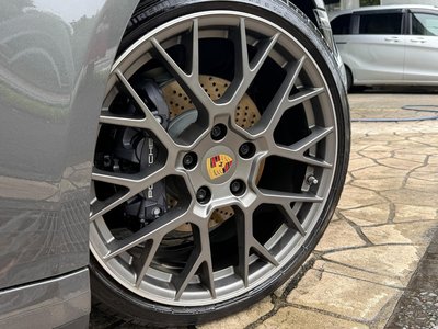 PORSCHE 911 - 6