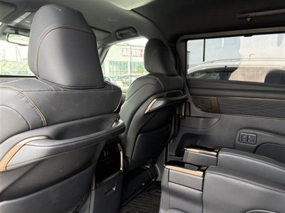 2024 Toyota ALPHARD thumbnail 34