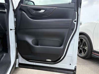2024 Toyota ALPHARD thumbnail 30