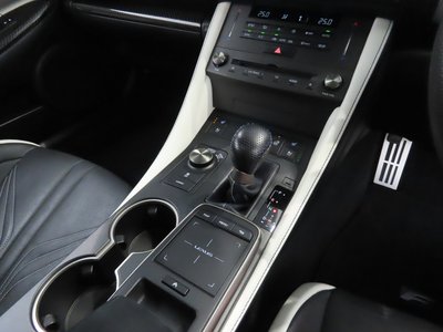 صورة مصغرة 24 لـ 2020 Lexus RC F