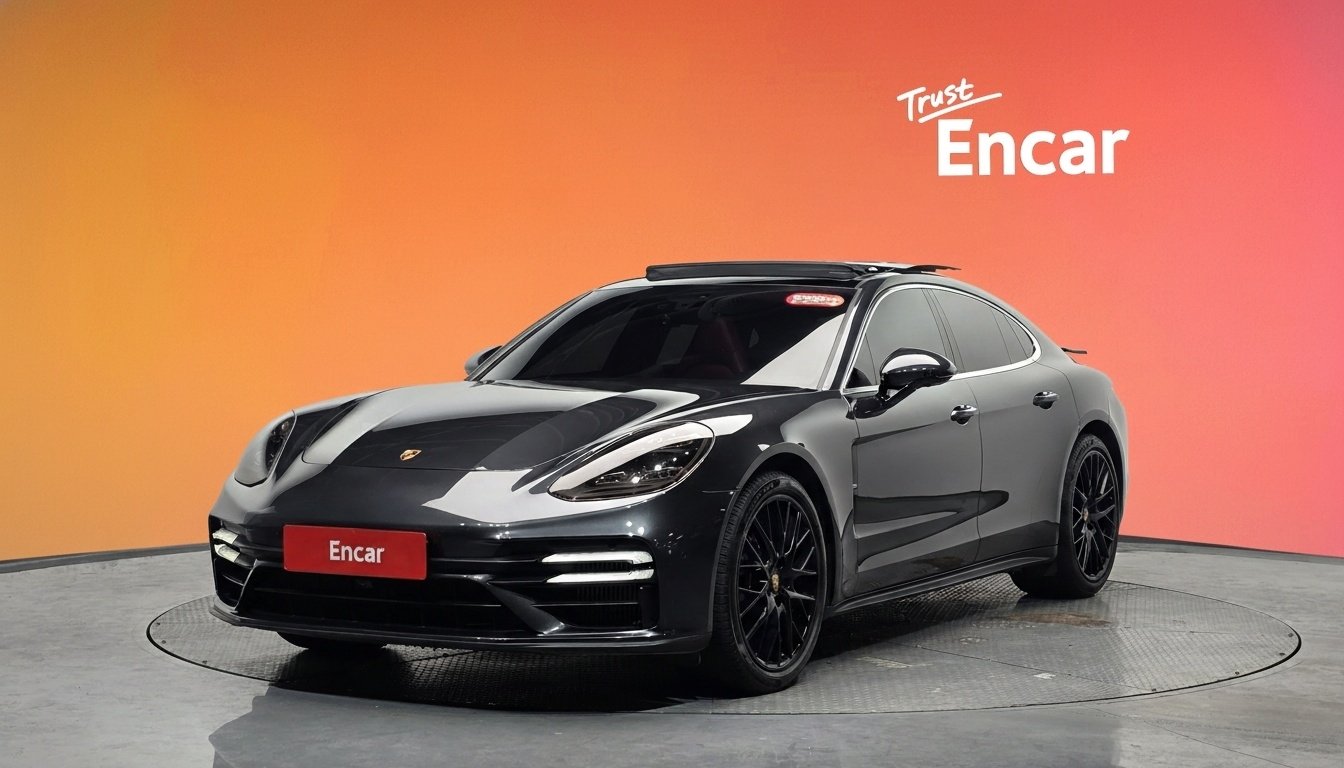 PORSCHE PANAMERA - View 1