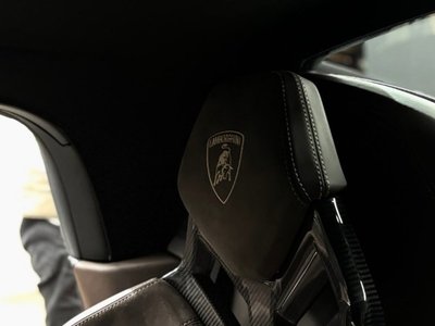 2023 Lamborghini HURACAN — фото 8