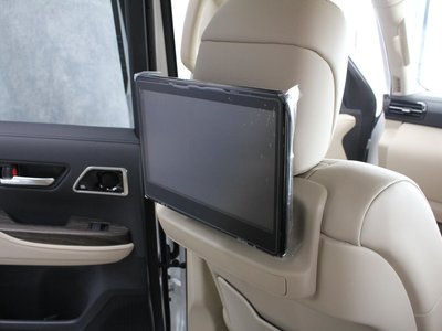 صورة مصغرة 27 لـ 2025 Toyota LAND CRUISER 300