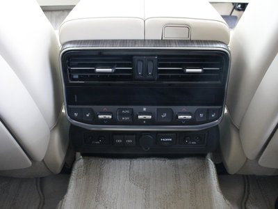 صورة مصغرة 26 لـ 2025 Toyota LAND CRUISER 300