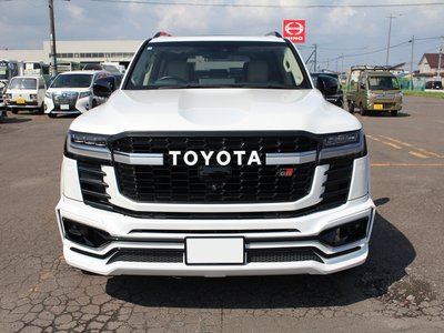 صورة 8 لـ 2025 Toyota LAND CRUISER 300