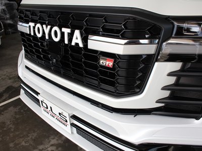 صورة مصغرة 14 لـ 2025 Toyota LAND CRUISER 300