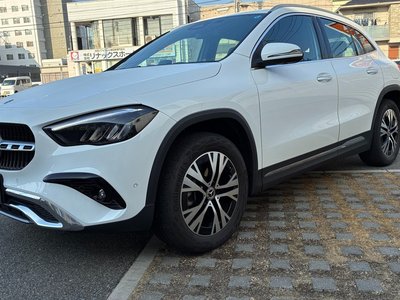 MERCEDES-BENZ GLA - 3
