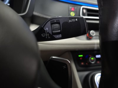 2016 BMW I8 thumbnail 29