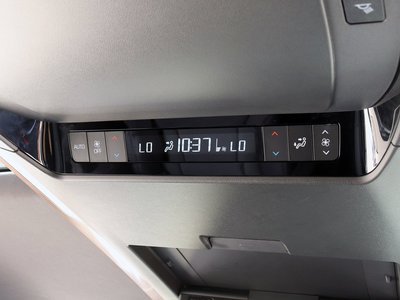2023 TOYOTA ALPHARD — миниатюра 26
