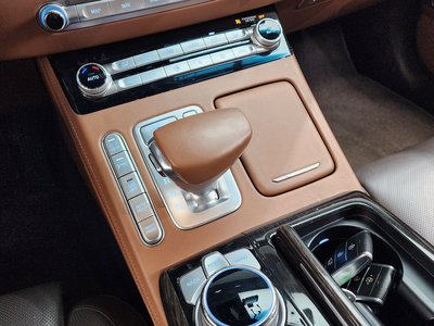 2020 Genesis G90 — фото 9