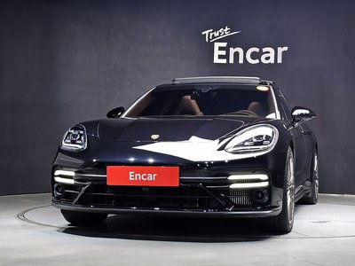 2023 Porsche PANAMERA 照片 2