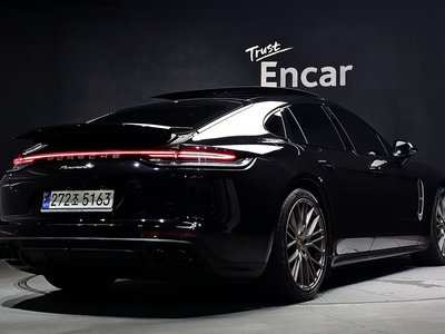 2023 Porsche PANAMERA 照片 4