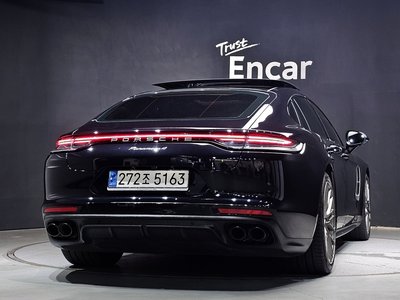 2023 Porsche PANAMERA 照片 3