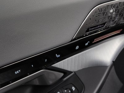 صورة مصغرة 32 لـ 2024 BMW 5 SERIES