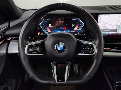 صورة مصغرة 20 لـ 2024 BMW 5 SERIES