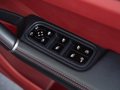 صورة مصغرة 69 لـ 2020 Porsche CAYENNE