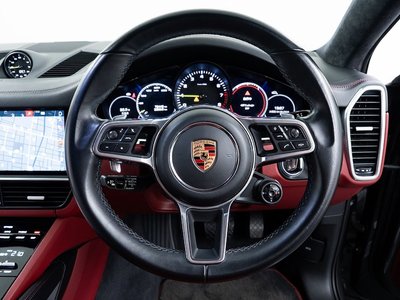 صورة مصغرة 57 لـ 2020 Porsche CAYENNE
