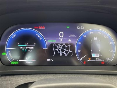 TOYOTA CROWN CROSSOVER - 6