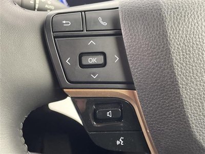 TOYOTA CROWN CROSSOVER - 9