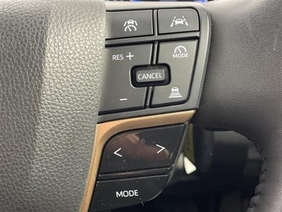 TOYOTA CROWN CROSSOVER - 10